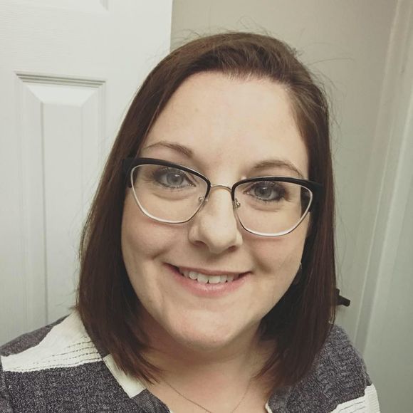 Meet your Posher, Jessica - Picture 1 of 1